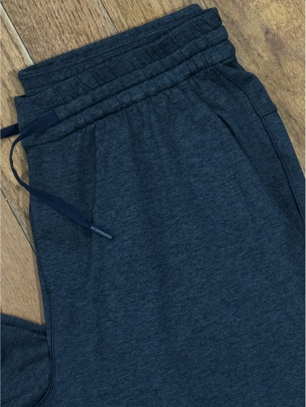 Lululemon Men's Dark Gray Jogger Sweatpants with Zippered Pockets